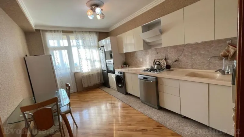 Satılır 3 otaqlı Mənzil Yeni tikili 122 m² 9-cu mikrorayon
