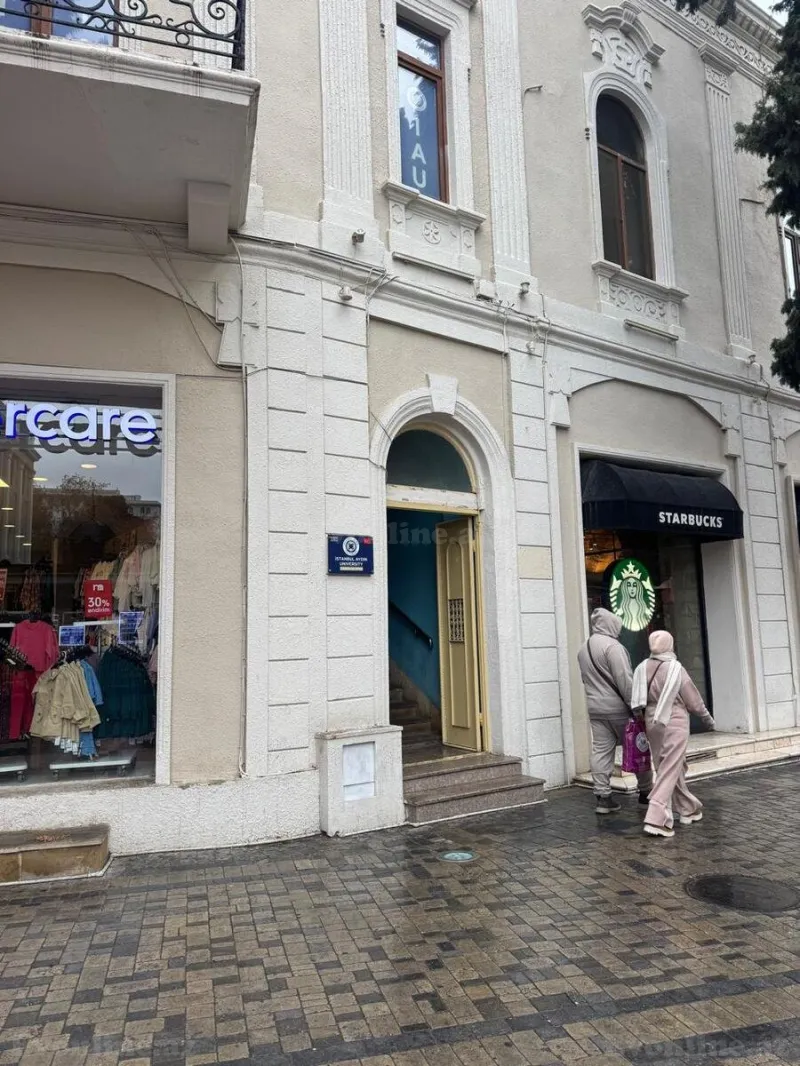 Satılır 2 otaqlı Mənzil Köhnə tikili 100 m² Sahil m. - şəkil 2