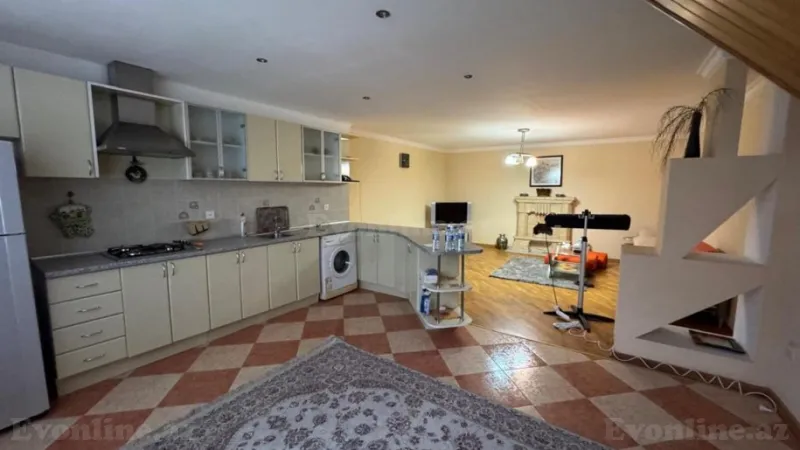 Satılır 2 otaqlı Mənzil Köhnə tikili 100 m² Sahil m. - şəkil 4