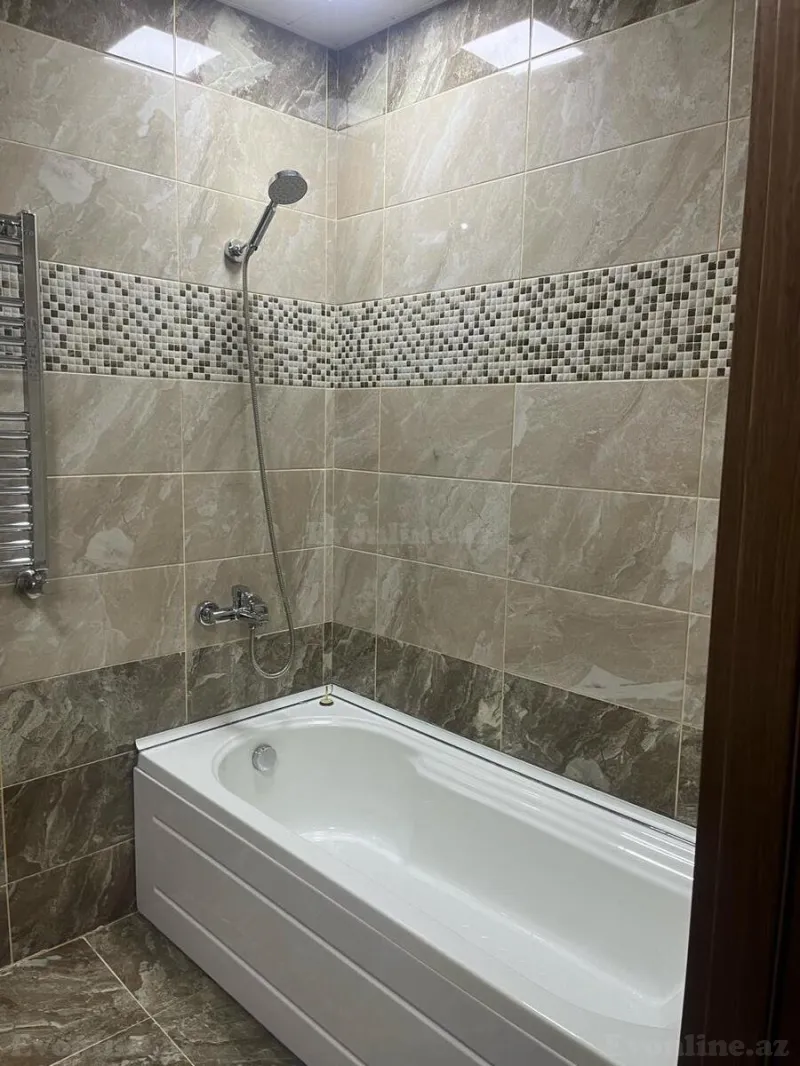 Kirayə verilir 2 otaqlı Mənzil Yeni tikili 75 m² Bayıl - şəkil 24