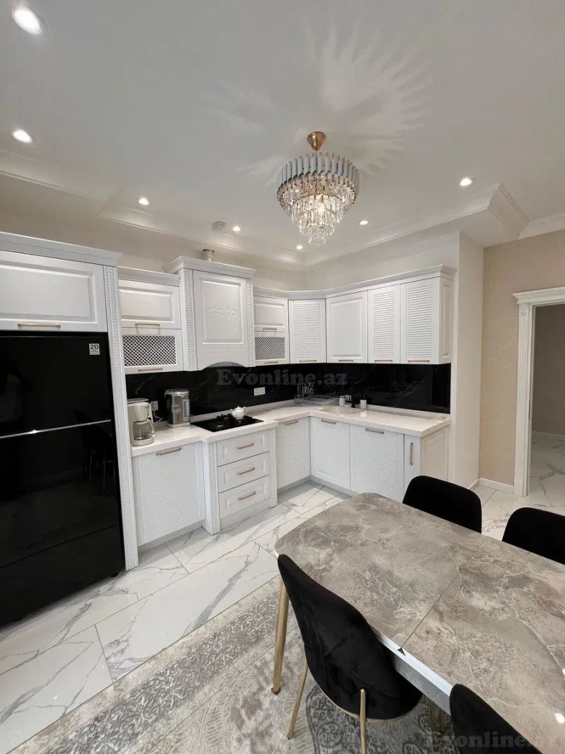 Satılır 3 otaqlı Mənzil Yeni tikili 148 m² 8 Noyabr m. - şəkil 16