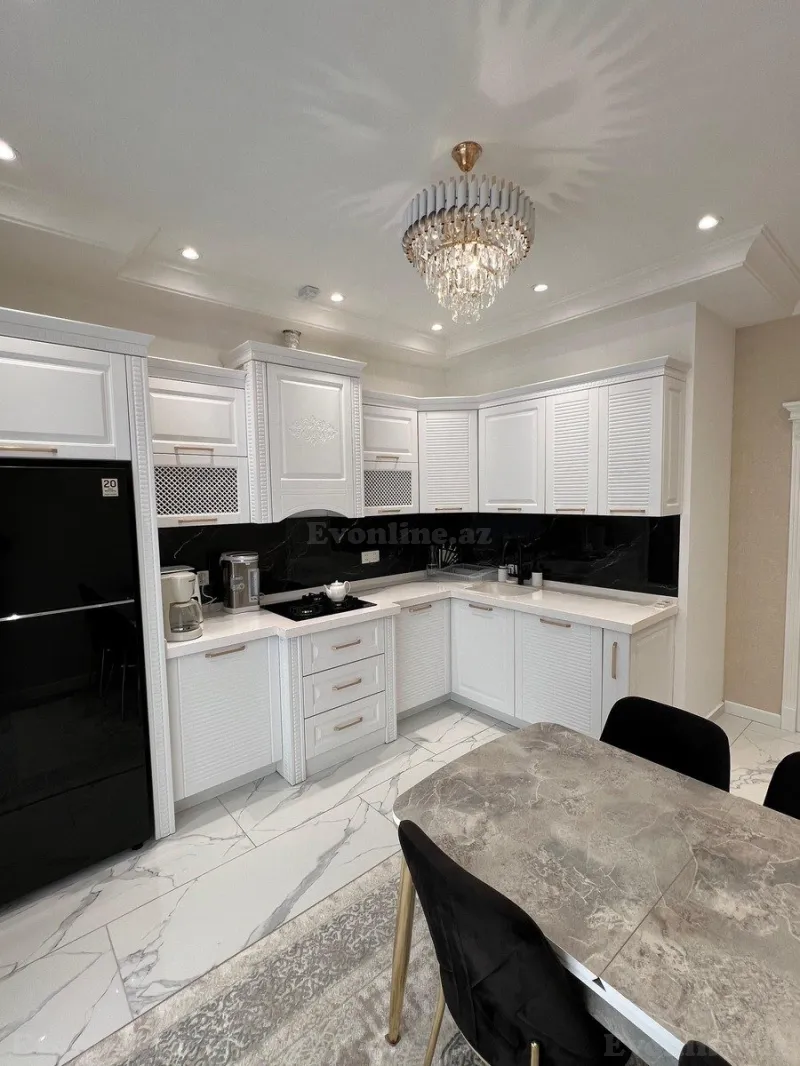 Satılır 3 otaqlı Mənzil Yeni tikili 148 m² 8 Noyabr m. - şəkil 17