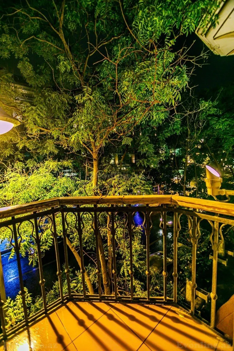 Satılır 3 otaqlı Mənzil Köhnə tikili 95 m² Sahil m. - şəkil 2