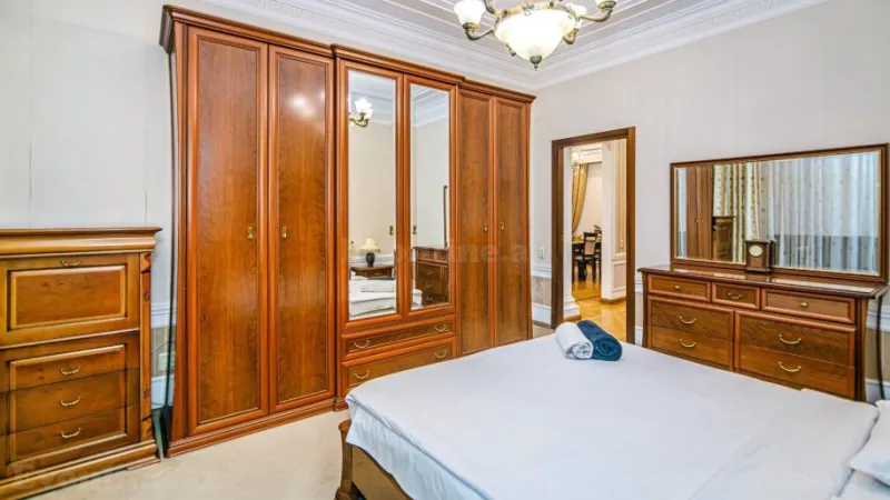 Satılır 3 otaqlı Mənzil Köhnə tikili 95 m² Sahil m. - şəkil 7