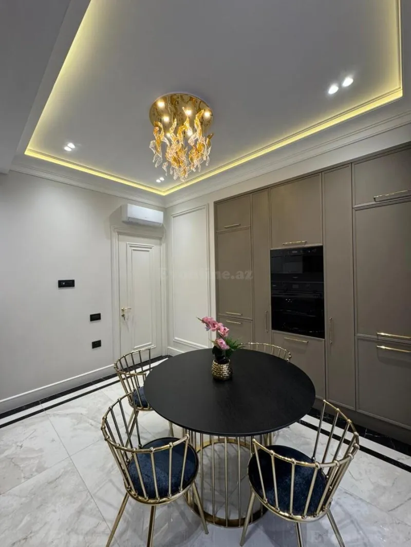 Satılır 4 otaqlı Mənzil Yeni tikili 140 m² Xətai m. - şəkil 12