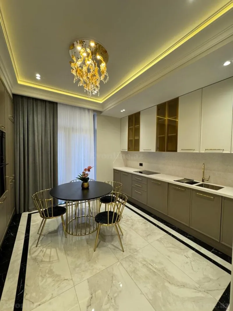 Satılır 4 otaqlı Mənzil Yeni tikili 140 m² Xətai m. - şəkil 14