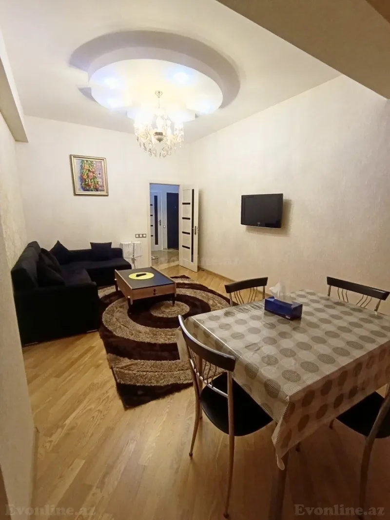 Kirayə verilir 2 otaqlı Mənzil Yeni tikili 70 m² 7-ci mikrorayon