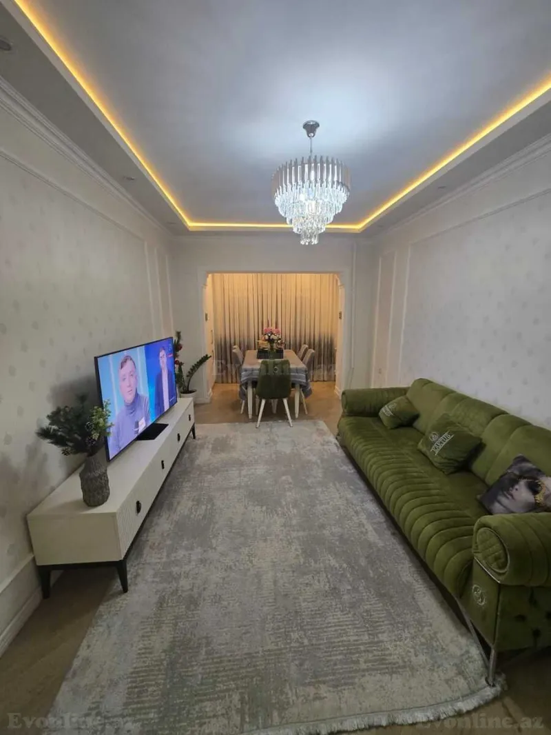 Satılır 3 otaqlı Mənzil Köhnə tikili 85 m² Gənclik m.