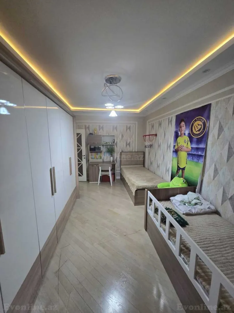 Satılır 3 otaqlı Mənzil Köhnə tikili 85 m² Gənclik m. - şəkil 2