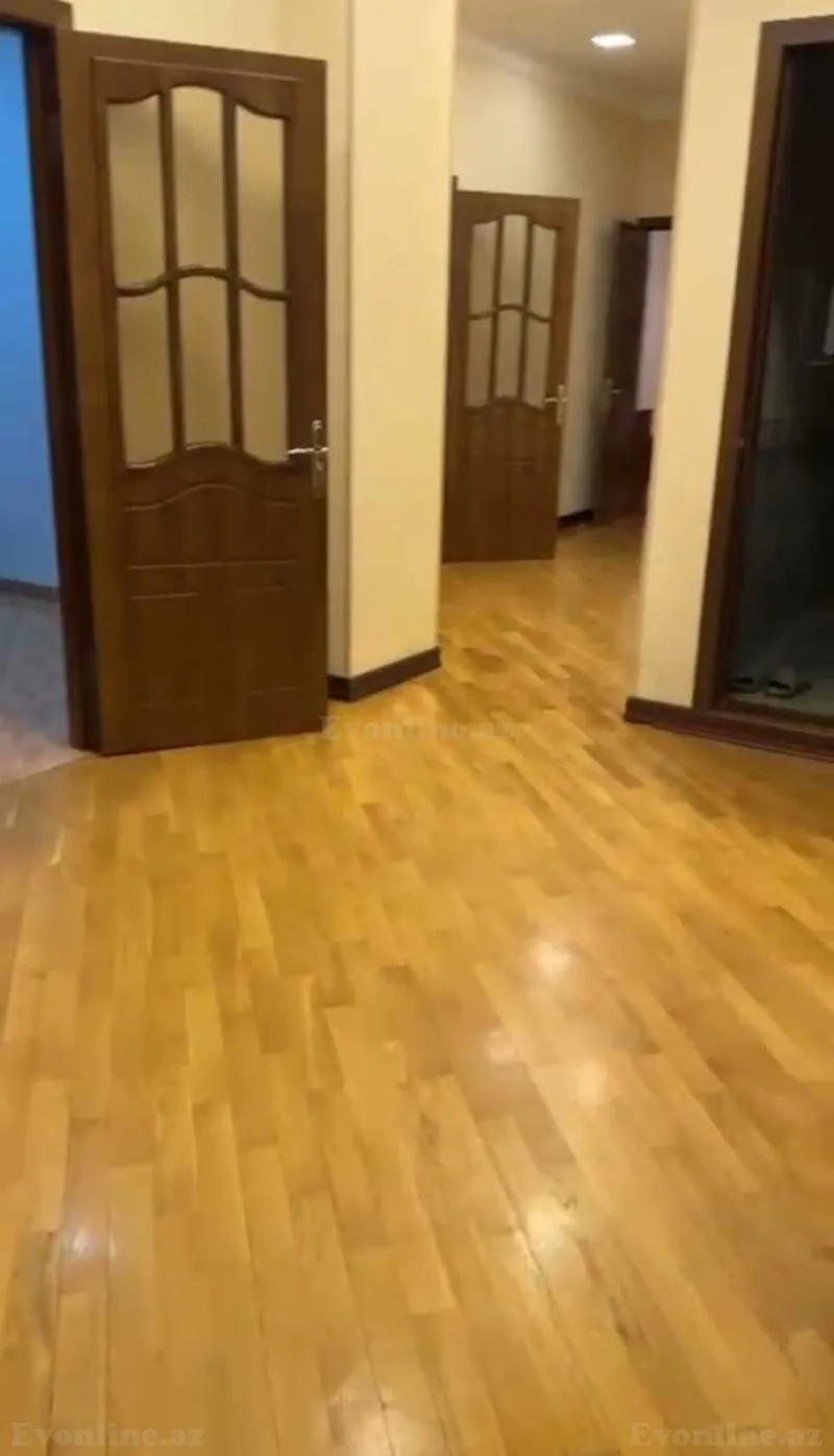 Kirayə verilir 3 otaqlı Mənzil Yeni tikili 130 m² 8-ci mikrorayon - şəkil 8