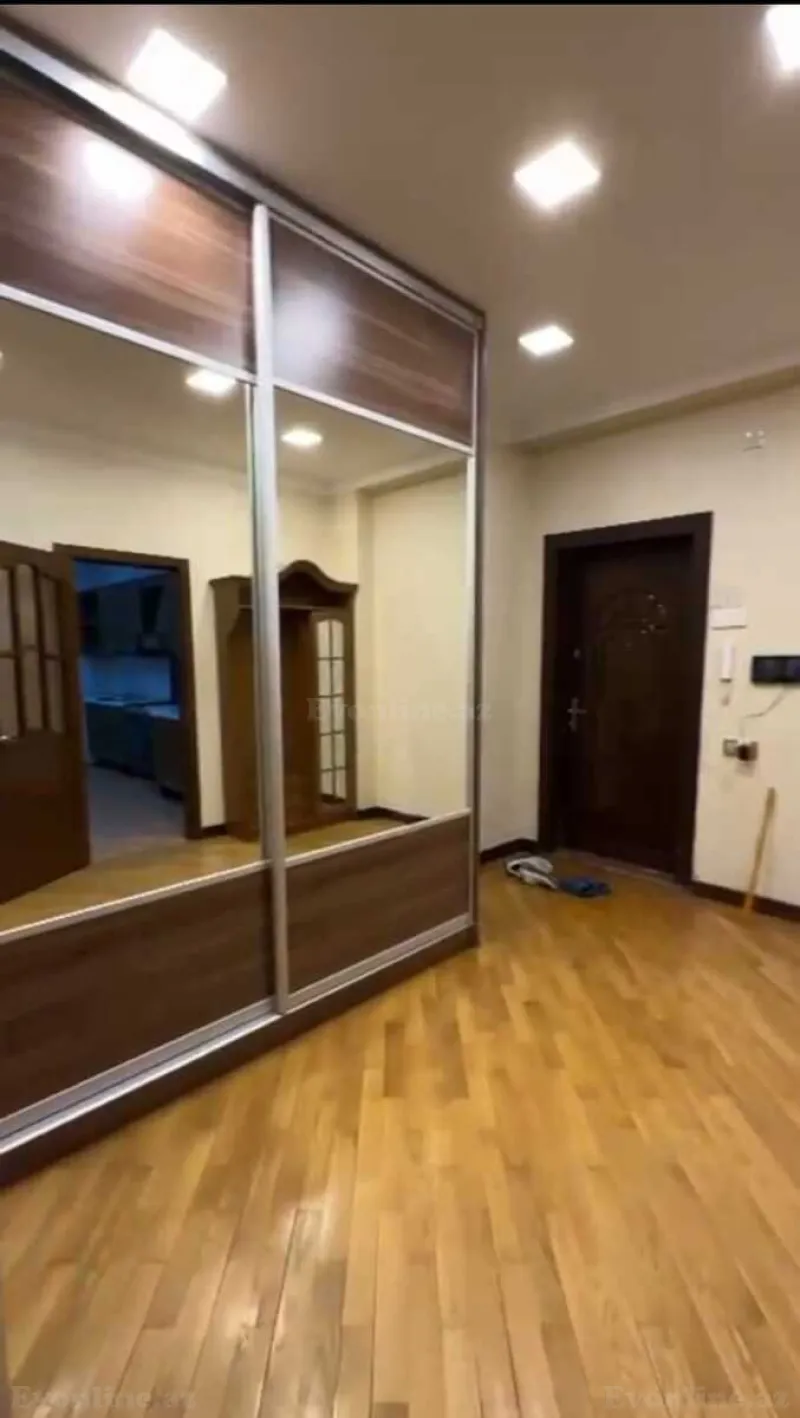 Kirayə verilir 3 otaqlı Mənzil Yeni tikili 130 m² 8-ci mikrorayon - şəkil 9