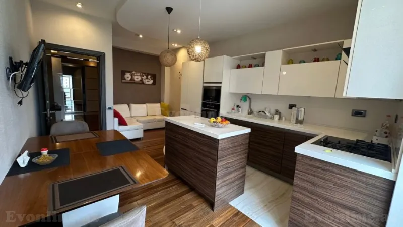 Satılır 4 otaqlı Mənzil Yeni tikili 183 m² Kubinka