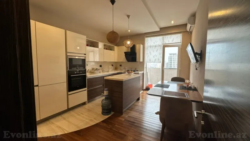 Satılır 4 otaqlı Mənzil Yeni tikili 183 m² Kubinka - şəkil 2