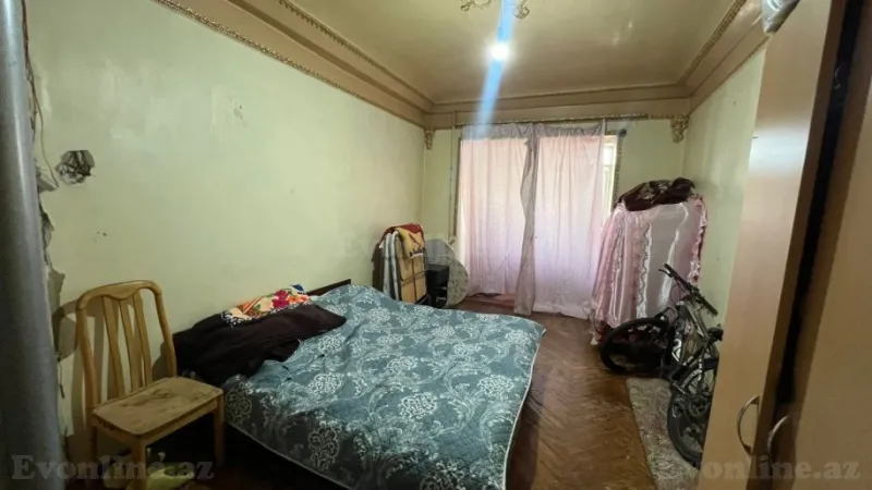 Satılır 3 otaqlı Mənzil Köhnə tikili 70 m² Xalqlar Dostluğu m. - şəkil 3