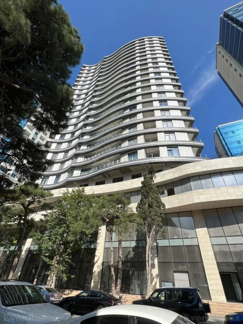 Kirayə verilir 2 otaqlı Mənzil Yeni tikili 80 m² 28 May m.