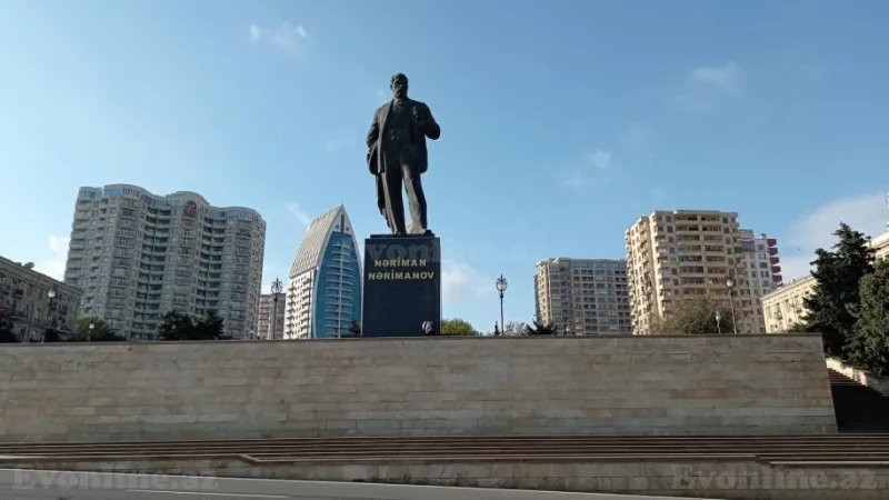 Kirayə verilir 1 otaqlı Mənzil Köhnə tikili 35 m² İçərişəhər m.