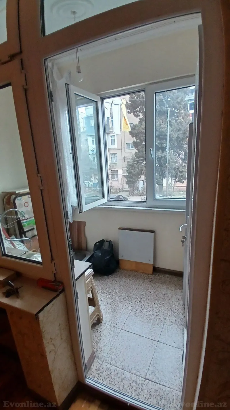 Kirayə verilir 1 otaqlı Mənzil Köhnə tikili 36 m² Avtovağzal m. - şəkil 2