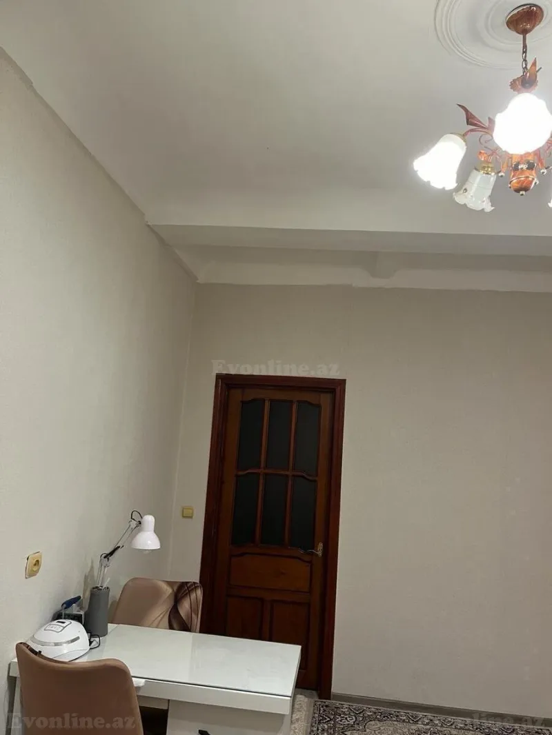 Kirayə verilir 2 otaqlı Mənzil Köhnə tikili 40 m² 8 Noyabr m. - şəkil 4