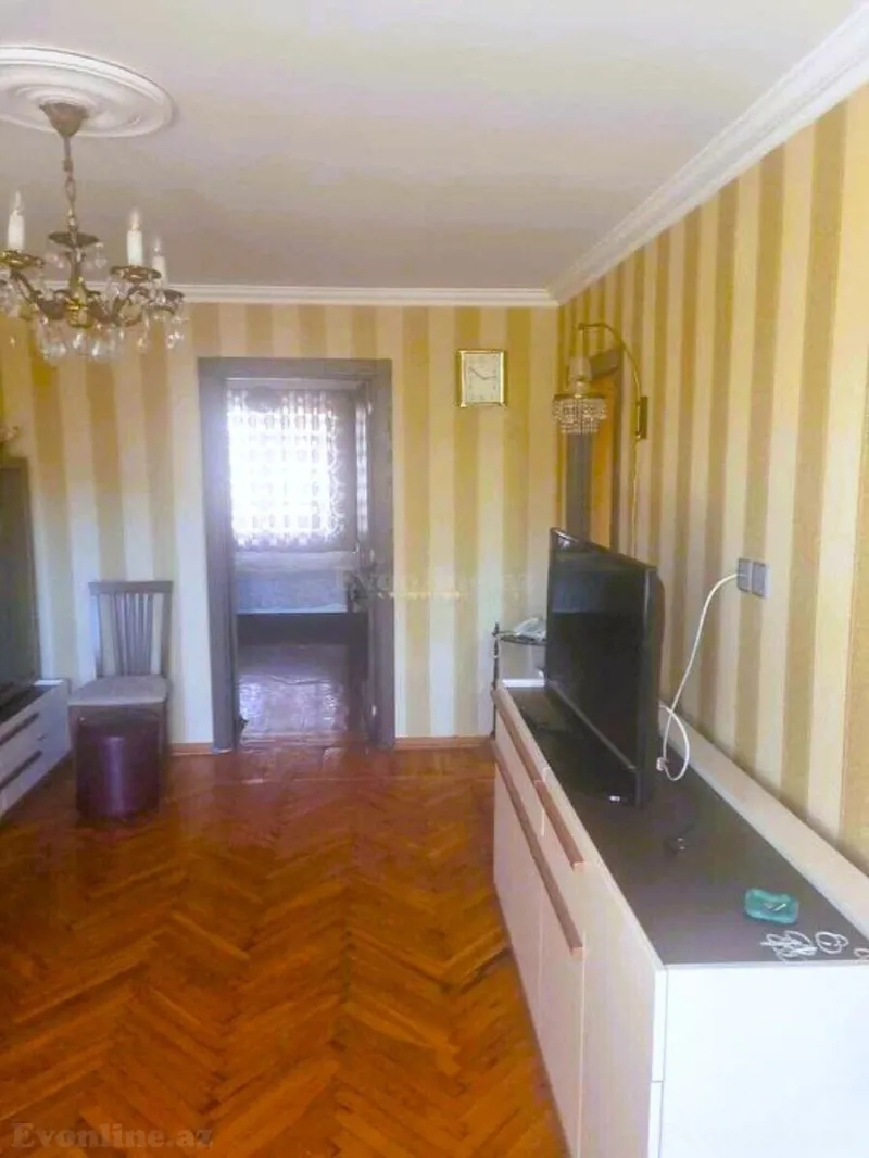 Satılır 3 otaqlı Mənzil Köhnə tikili 62 m² Yasamal