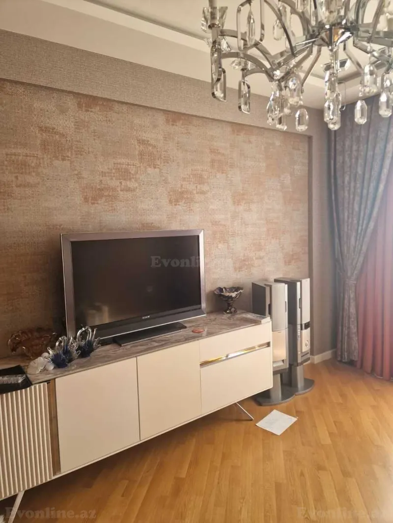 Kirayə verilir 3 otaqlı Mənzil Yeni tikili 130 m² Yasamal - şəkil 9