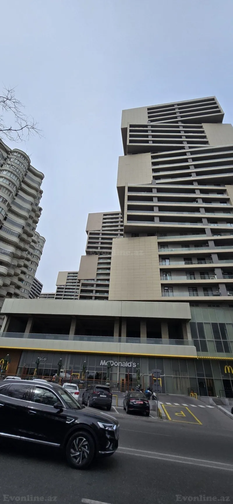 Satılır 2 otaqlı Mənzil Yeni tikili 98 m² 8 Noyabr m.