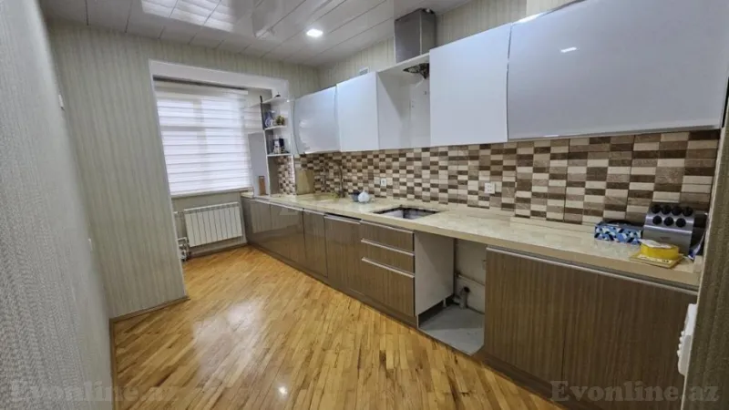 Satılır 3 otaqlı Mənzil Köhnə tikili 87 m² Elmlər Akademiyası m. - şəkil 2