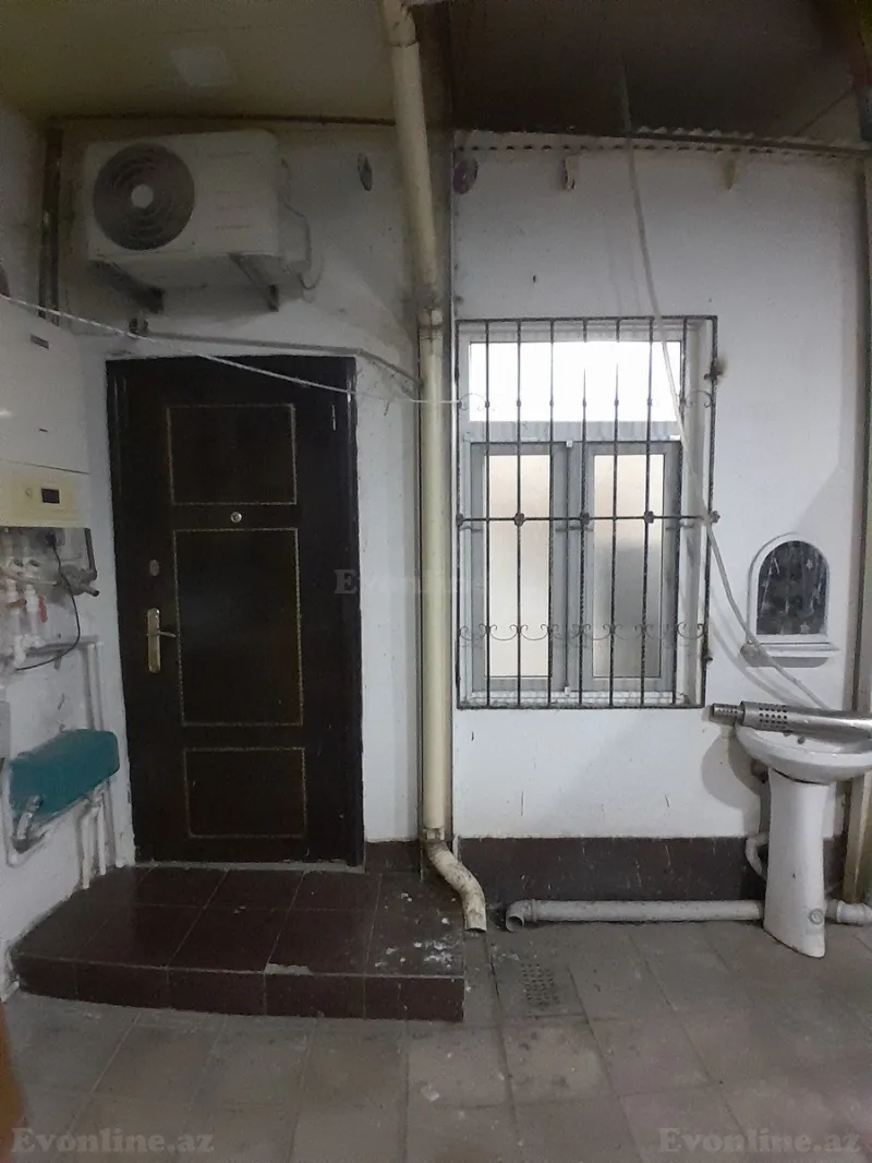 Kirayə verilir 2 otaqlı Mənzil Köhnə tikili 35 m² Sahil m. - şəkil 2