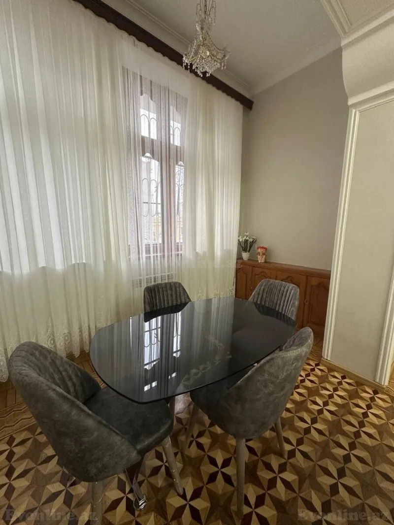 Kirayə verilir 3 otaqlı Mənzil Köhnə tikili 117 m² İçərişəhər m. - şəkil 4