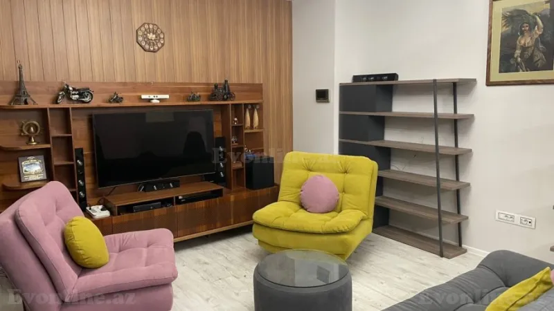 Kirayə verilir 4 otaqlı Mənzil Yeni tikili 180 m² Xətai r. - şəkil 13