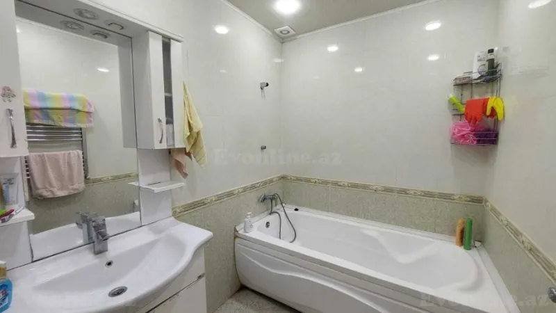 Satılır 2 otaqlı Mənzil Yeni tikili 90 m² 7-ci mikrorayon - şəkil 9