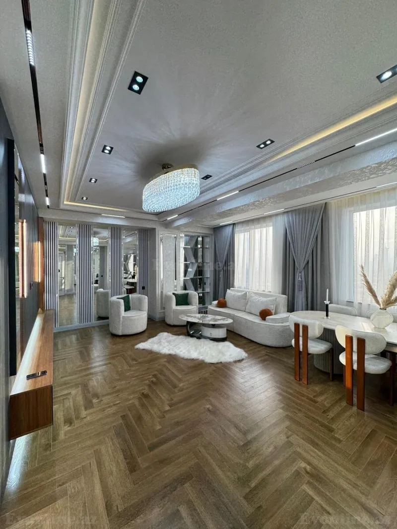 Satılır 4 otaqlı Mənzil Yeni tikili 186 m² Qara Qarayev m. - şəkil 3