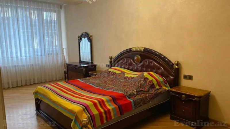 Kirayə verilir 3 otaqlı Mənzil Yeni tikili 130 m² Nizami m. - şəkil 3