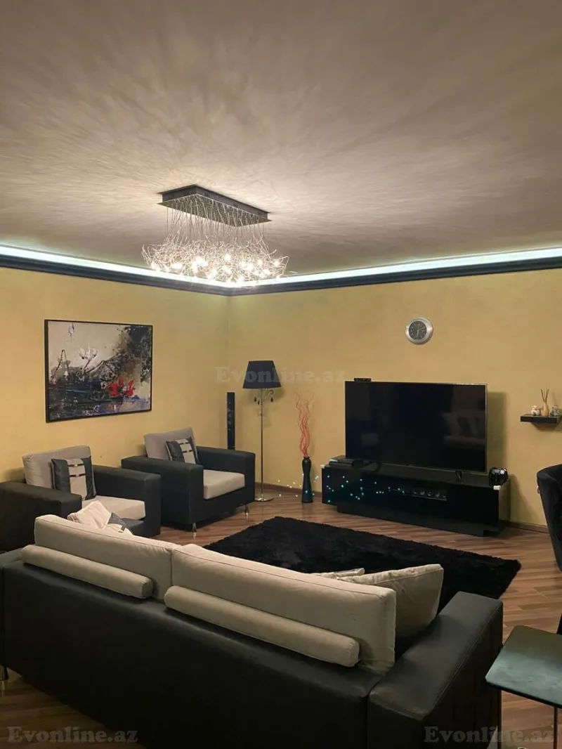 Kirayə verilir 2 otaqlı Mənzil Köhnə tikili 71 m² Bayıl