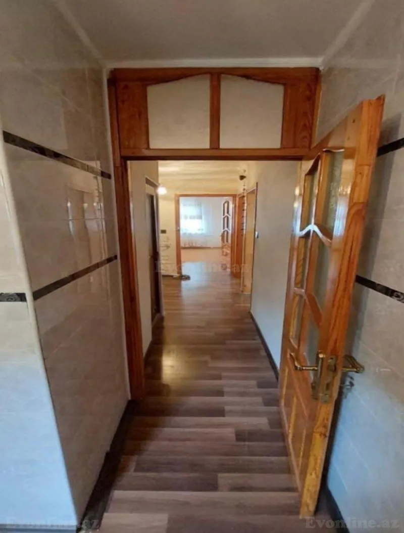 Satılır 3 otaqlı Mənzil Köhnə tikili 70 m² Xalqlar Dostluğu m. - şəkil 3