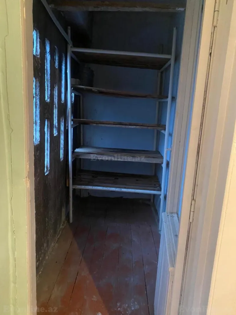 Satılır 3 otaqlı Mənzil Köhnə tikili 75 m² Şəmkir