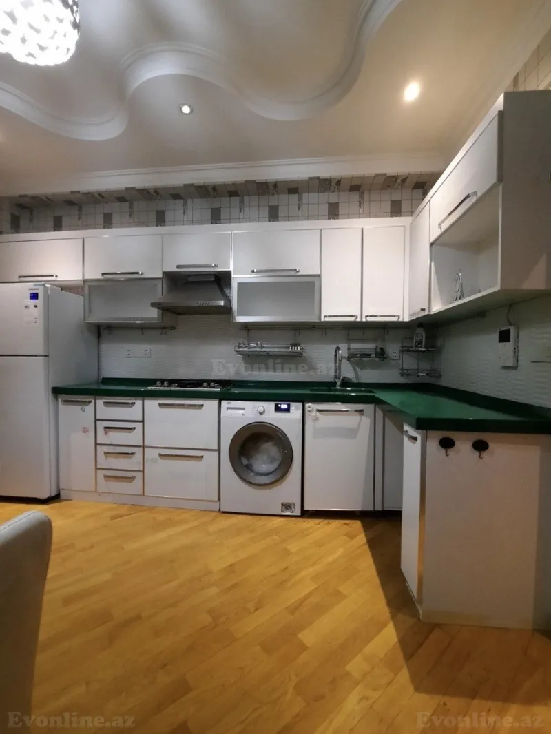 Kirayə verilir 2 otaqlı Mənzil Yeni tikili 95 m² Neftçilər m. - şəkil 11