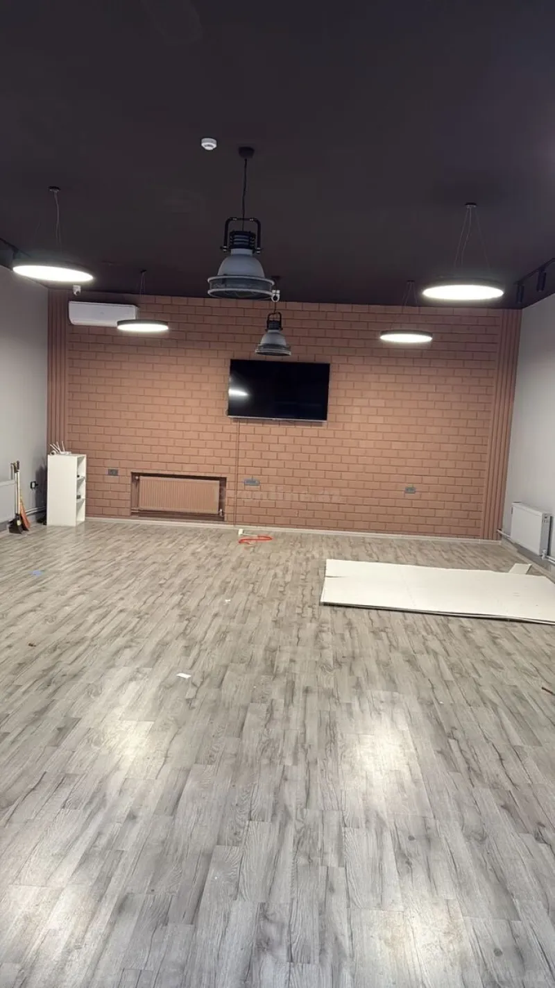 Kirayə verilir Obyekt 100 m² Yasamal