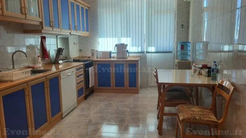 Kirayə verilir 4 otaqlı Mənzil Yeni tikili 150 m² 28 May m. - şəkil 7