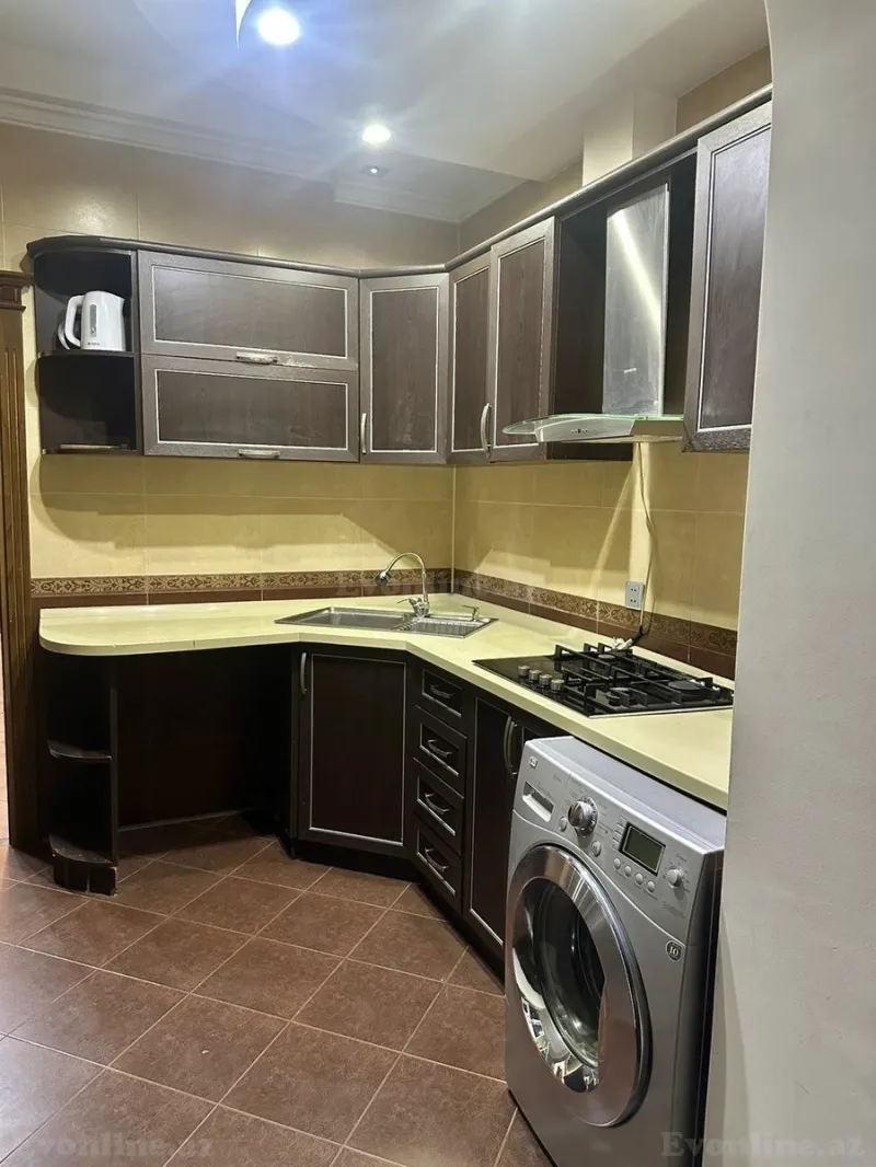 Kirayə verilir 4 otaqlı Mənzil Köhnə tikili 143 m² Nəriman Nərimanov m. - şəkil 3