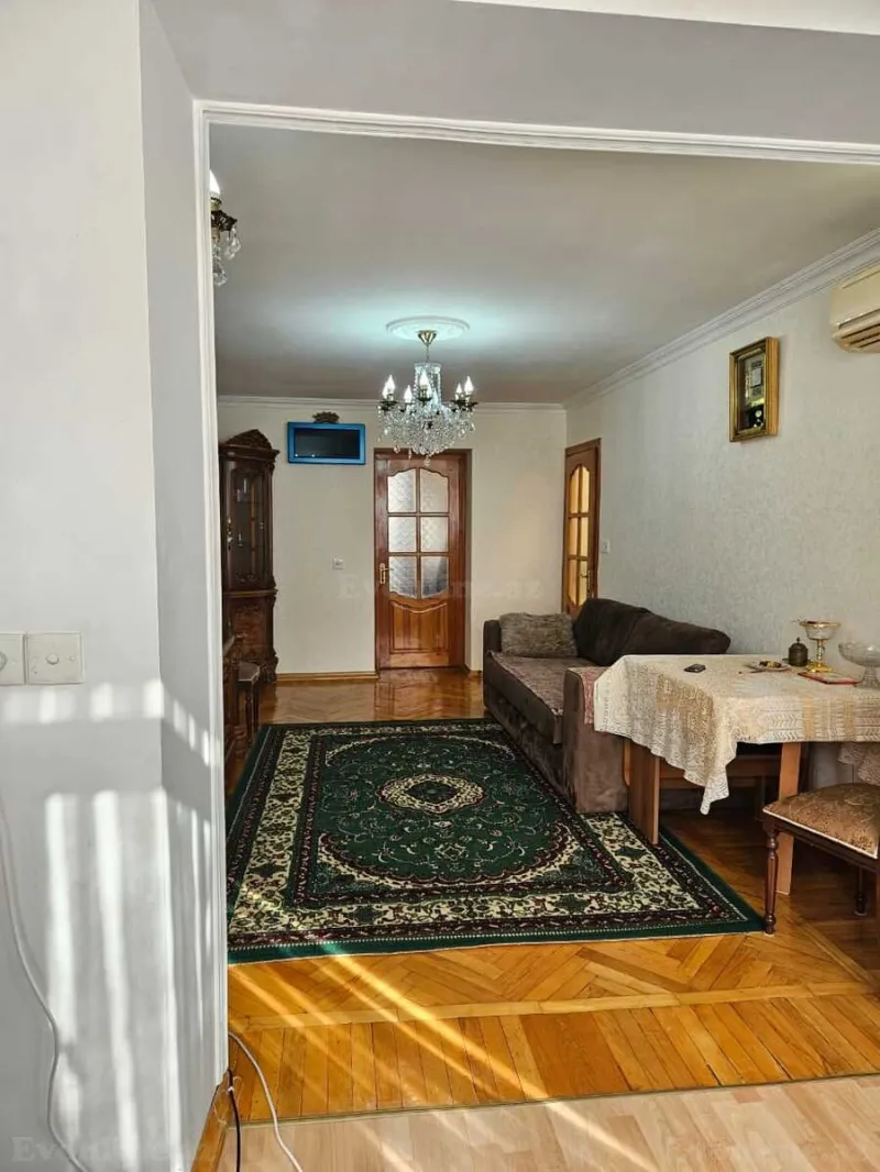 Kirayə verilir 2 otaqlı Mənzil Köhnə tikili 50 m² Elmlər Akademiyası m. - şəkil 2