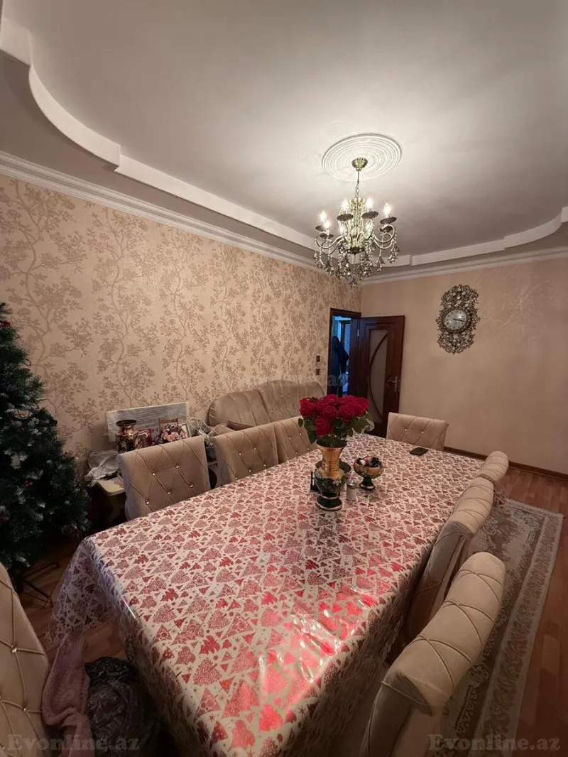 Satılır 4 otaqlı Mənzil Köhnə tikili 105 m² 9-cu mikrorayon