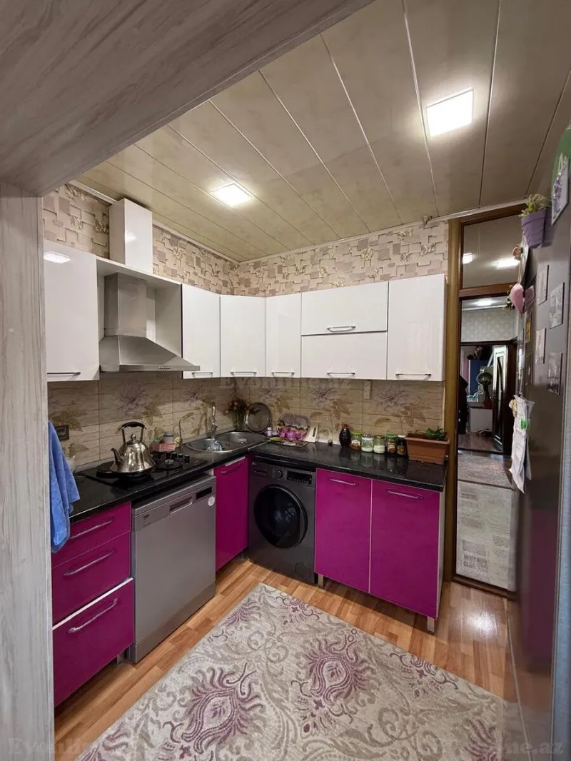 Satılır 4 otaqlı Mənzil Köhnə tikili 105 m² 9-cu mikrorayon - şəkil 2