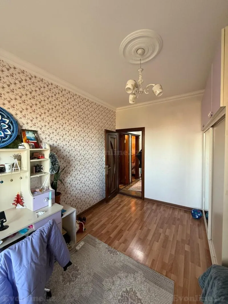 Satılır 4 otaqlı Mənzil Köhnə tikili 105 m² 9-cu mikrorayon - şəkil 5