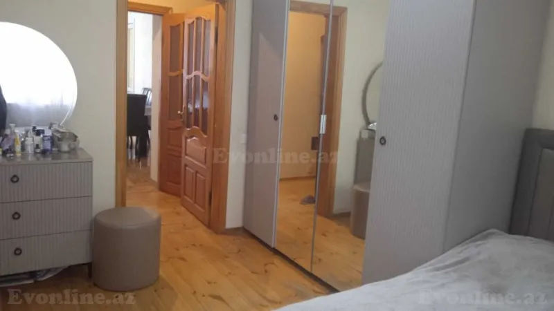 Satılır 6 otaqlı Mənzil Köhnə tikili 105 m² Badamdar - şəkil 3