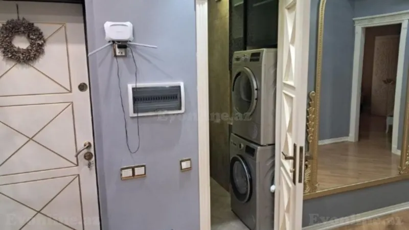 Kirayə verilir 3 otaqlı Mənzil Yeni tikili 150 m² Nəriman Nərimanov m.