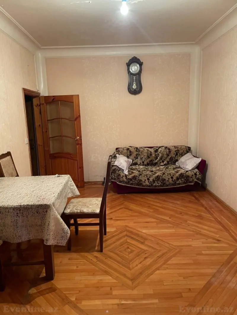 Kirayə verilir 3 otaqlı Mənzil Köhnə tikili 85 m² Böyükşor