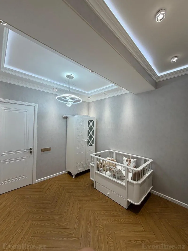 Satılır 3 otaqlı Mənzil Yeni tikili 115 m² Qara Qarayev m.