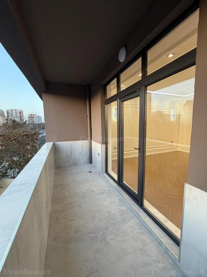 Satılır 3 otaqlı Mənzil Yeni tikili 115 m² Qara Qarayev m. - şəkil 2