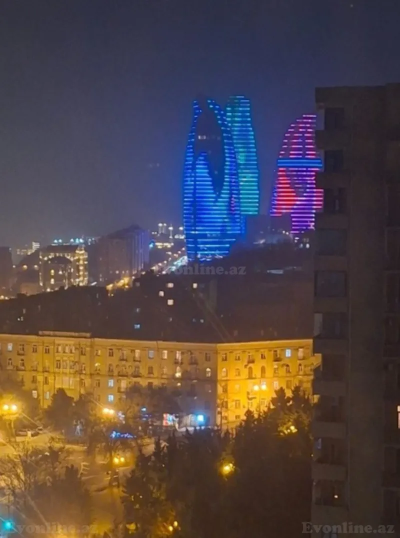 Satılır 3 otaqlı Mənzil Köhnə tikili 92 m² Yasamal