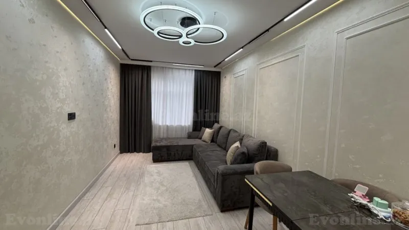 Satılır 2 otaqlı Mənzil Köhnə tikili 65 m² Əhmədli